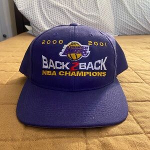 Vintage Los Angeles Lakers B2B NBA Champions 2000/2001 Cap in Purple